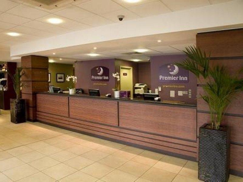 Premier Inn London City - Aldgate Exterior foto